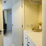 City Gem - Close To Beach, City Centre, Station